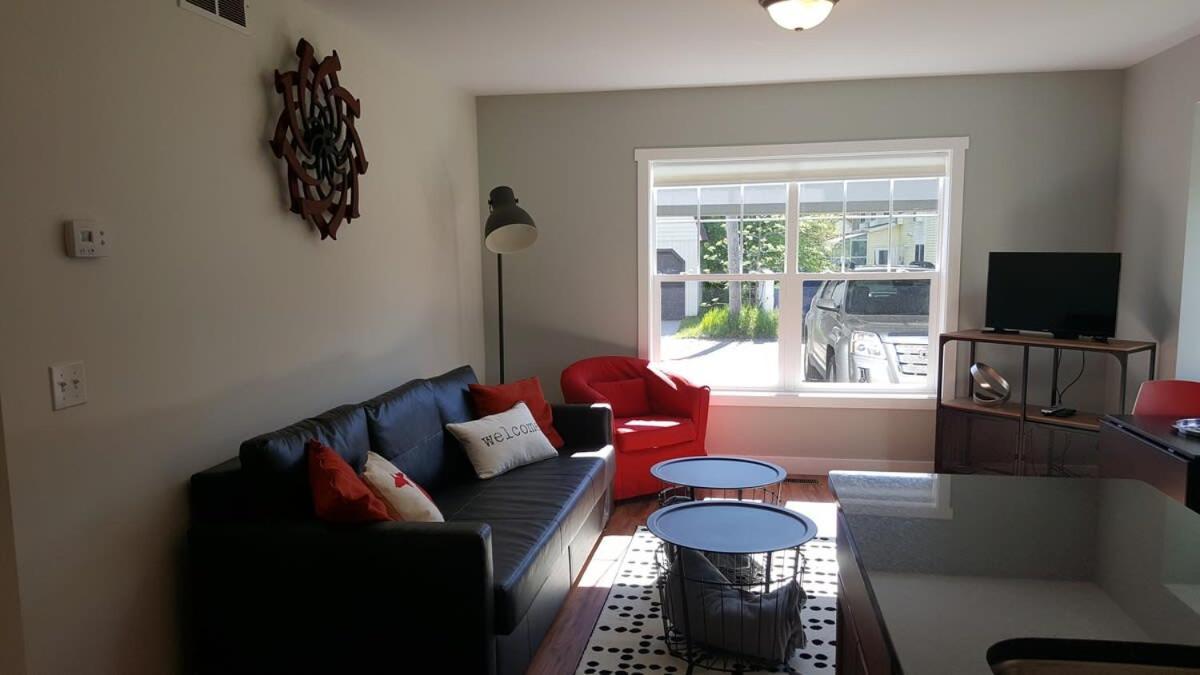 Modern And Pristine Condo -By The Gt Commons Traverse City Buitenkant foto