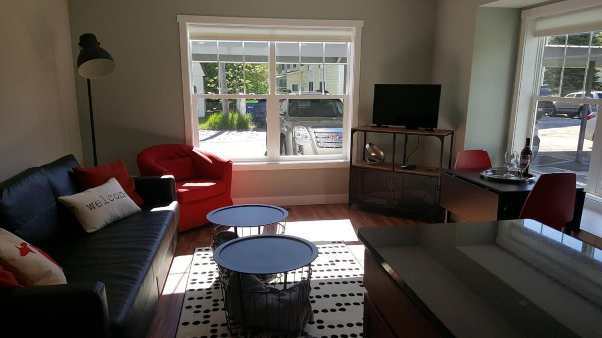 Modern And Pristine Condo -By The Gt Commons Traverse City Buitenkant foto